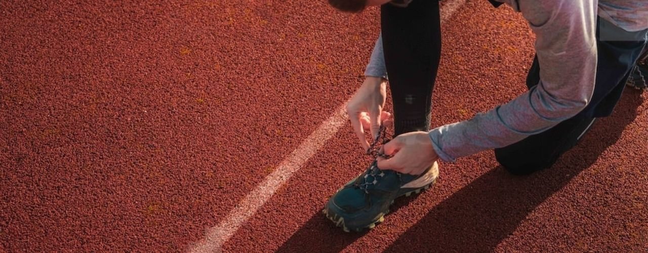 Quel équipement choisir pour débuter la course à pied ? Les indispensables et les nice-to-have