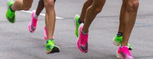 Les chaussures à plaque carbone améliorent-t-elles vraiment les performances ?
