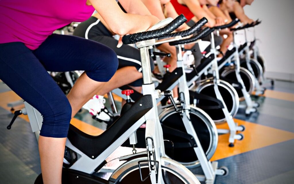 Le cyclisme fait-il travailler les fessiers ? + 5 conseils pour renforcer vos fessiers en cyclisme