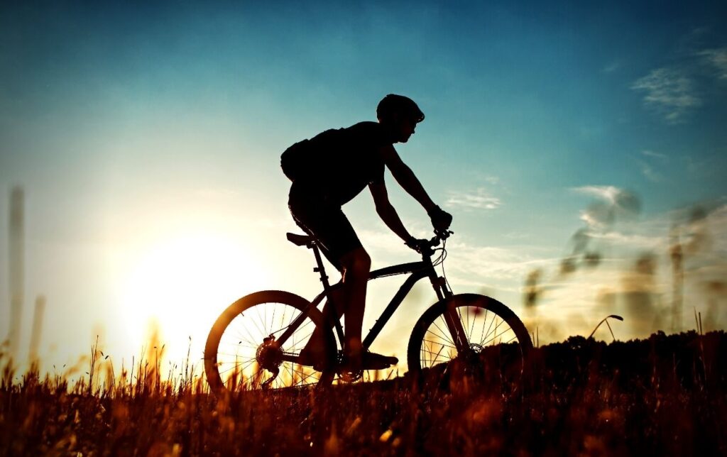Le cyclisme fait-il travailler les fessiers ? + 5 conseils pour renforcer vos fessiers en cyclisme