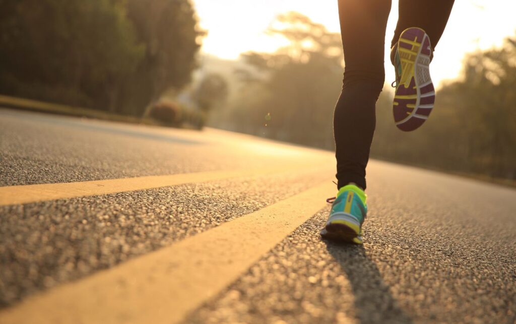 Combien de temps devez-vous courir par jour ? 7 facteurs importants à prendre en compte