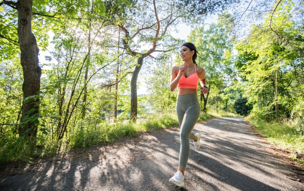 Comment pratiquer la course à pied à faible fréquence cardiaque ?