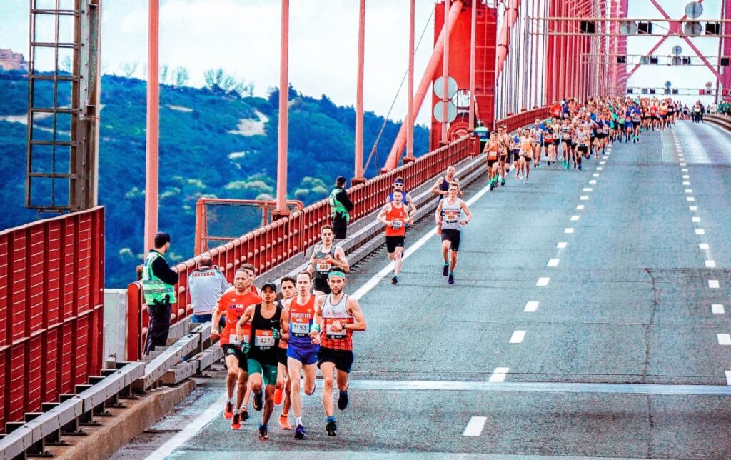 Faut-il utiliser un entraîneur de marathon ? Avantages et inconvénients du pacer