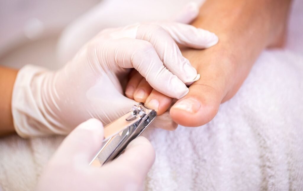 Couper l'ongle du pied
