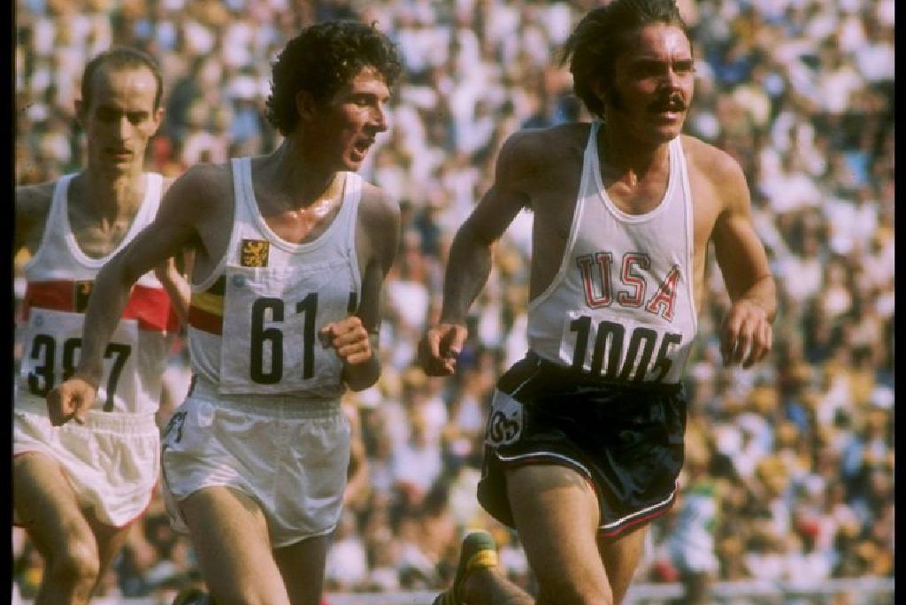 "Une course est une œuvre d'art que les gens peuvent regarder et être affectés de toutes les manières qu'ils sont capables de comprendre. - Steve Prefontaine