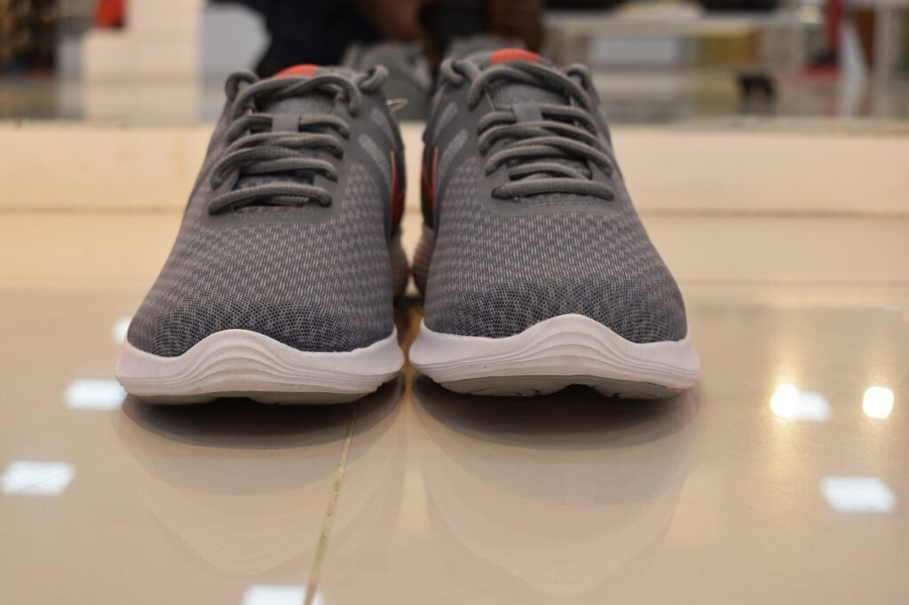 shoes, man, businessman-5359255.jpg