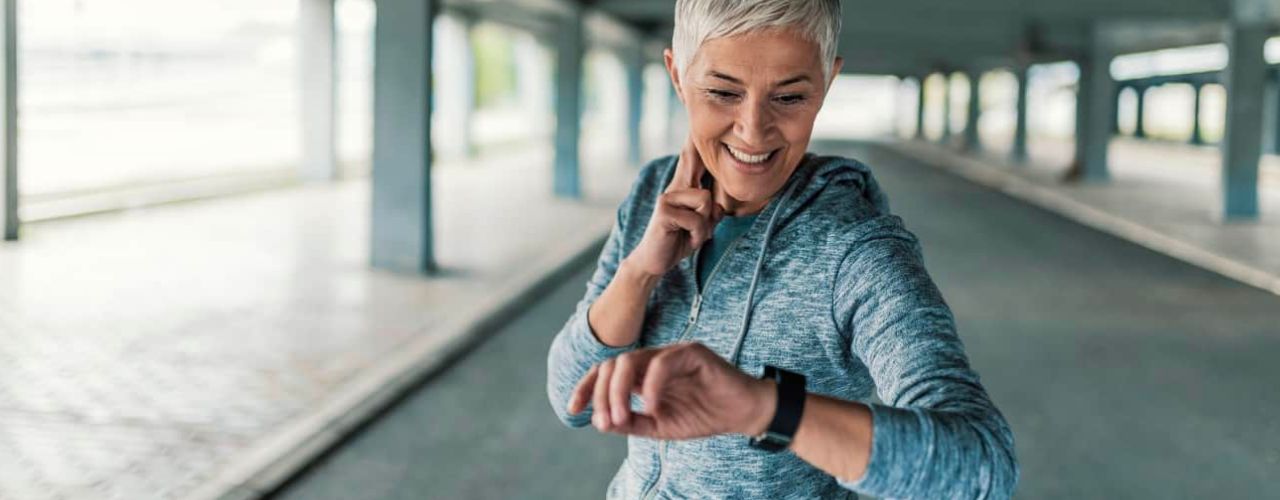Quel est le bon rythme cardiaque pour courir ? Comparez-vous par rapport à votre âge et vos zones d’entrainement