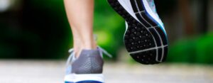 Brooks VS Asics : Les 6 principales différences entre les 2 marques
