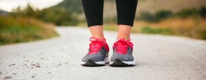 Comparaison des chaussures de running HOKA et Saucony : Les 5 différences principales
