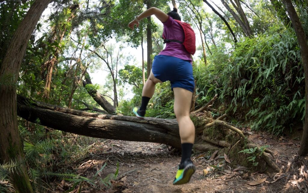 Stratégie de course pour l'ultramarathon : Tout ce que vous devez savoir pour le réussir