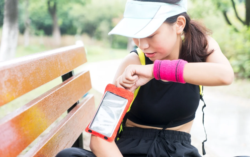 Top 8 des meilleurs brassards téléphone pour courir en 2023