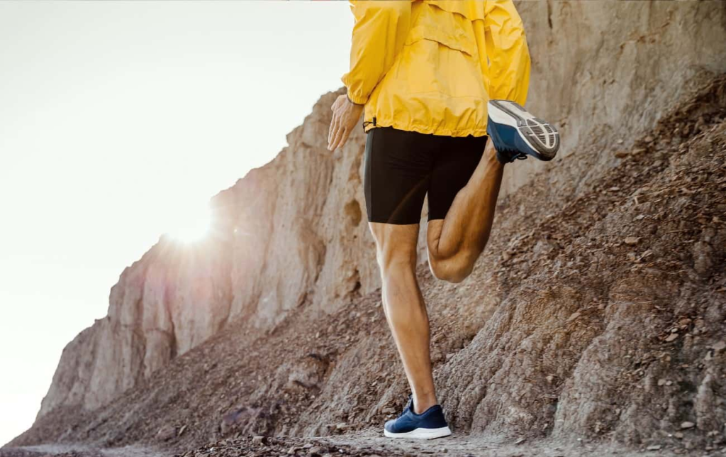 Douleur au bas du dos lors de la course à pied ? 5 causes courantes + comment y remédier
