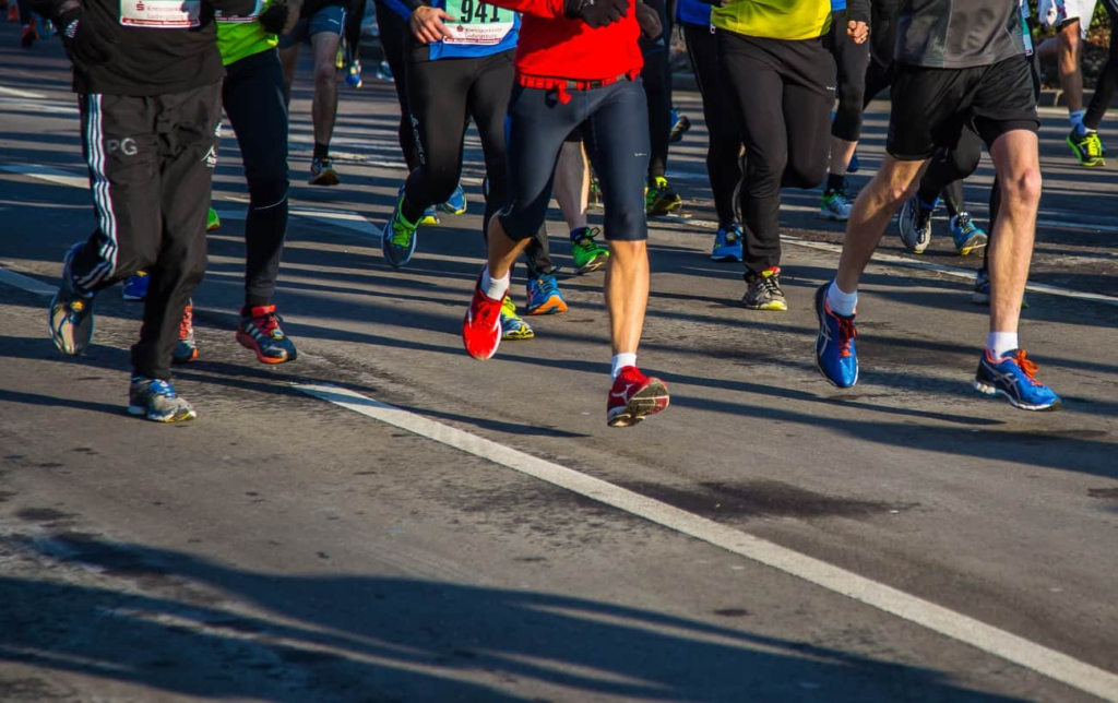 Coureurs pendant un marathon