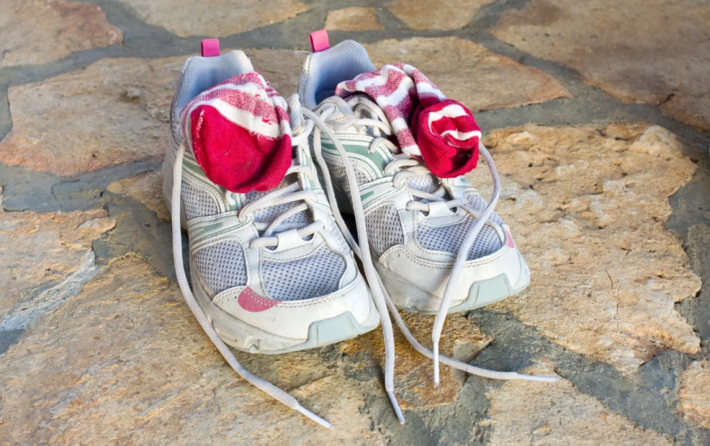 Chausssures et chaussettes à l'intérieur