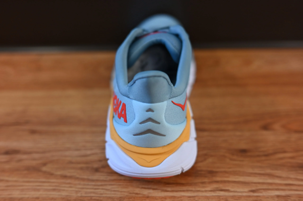 Hoka Arahi 6 : Le test complet