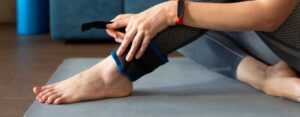Courir avec des poids : Les avantages et les risques