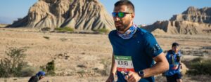 Courir 100 km n'est pas une plaisanterie. Si vous avez conquis quelques marathons, vous êtes peut-être intrigué par l'idée d'aller encore plus loin.