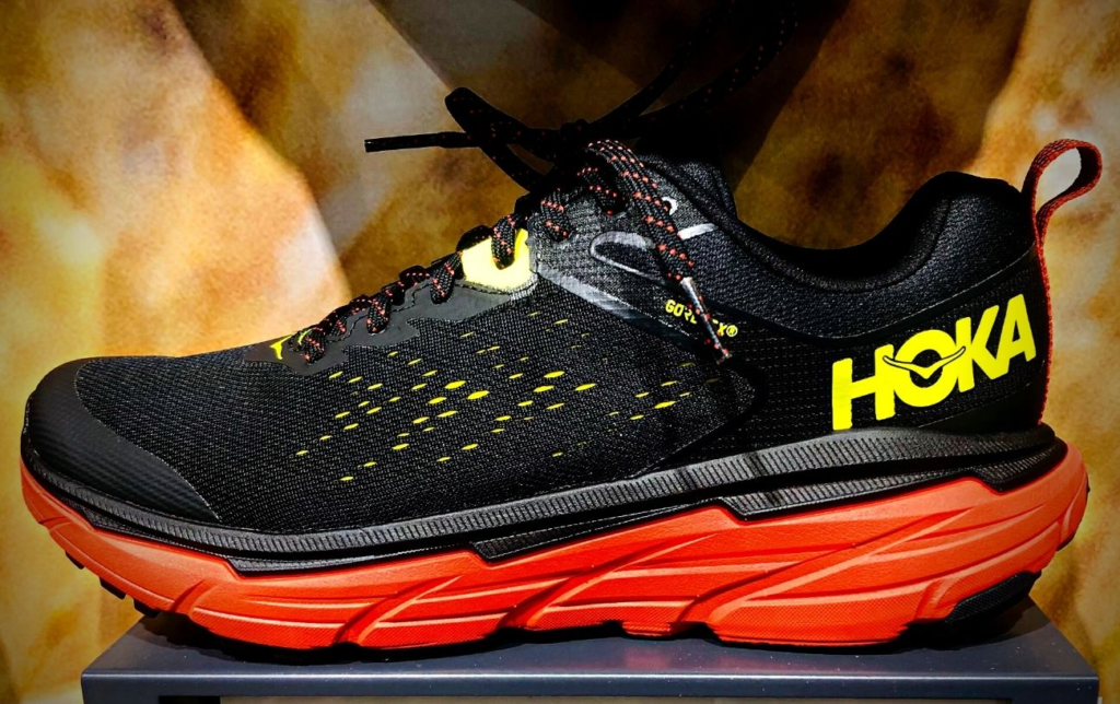 Hoka VS New Balance : Quelles différences entre les chaussures de running des 2 marques ?