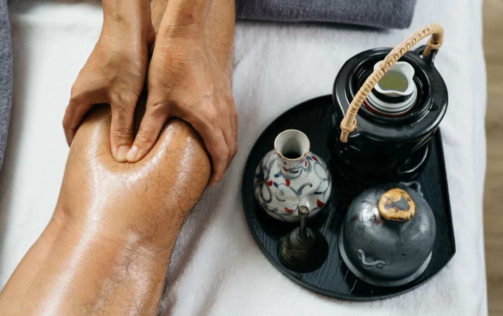 Les 5 avantages du massage pour les coureurs, selon un massothérapeute sportif