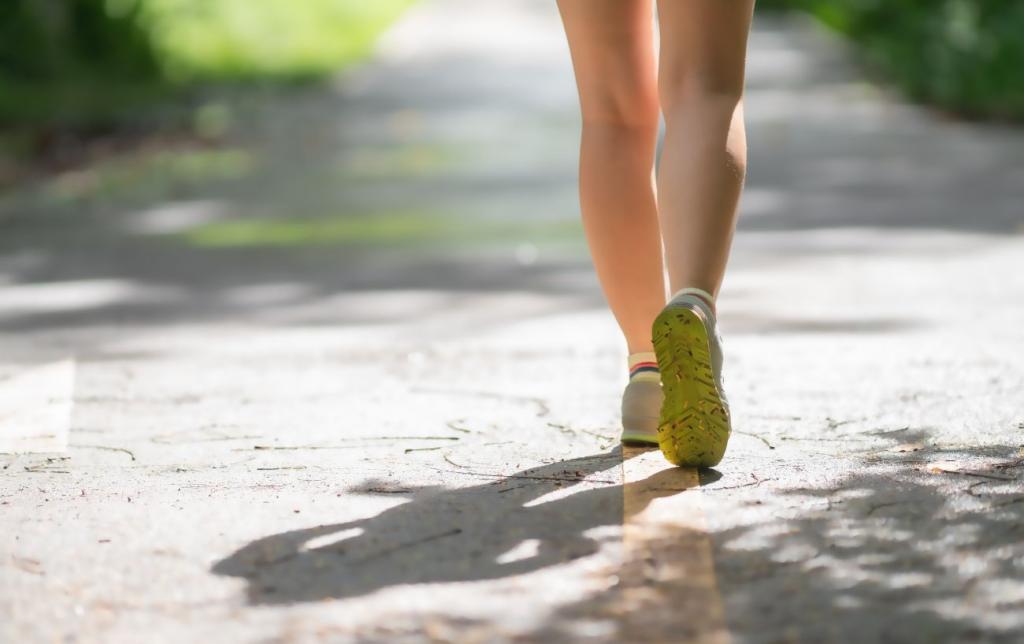 Les chaussures de running sont-elles bonnes pour la marche ? L'avis d'un expert