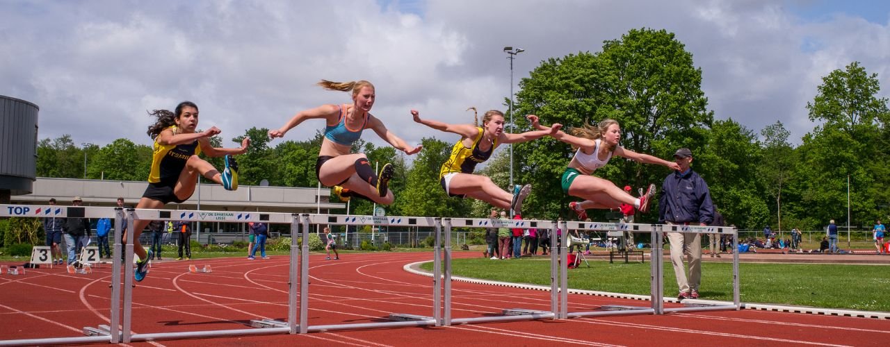 Pourquoi les femmes courent le 100m haies et les hommes le 110m haies ?
