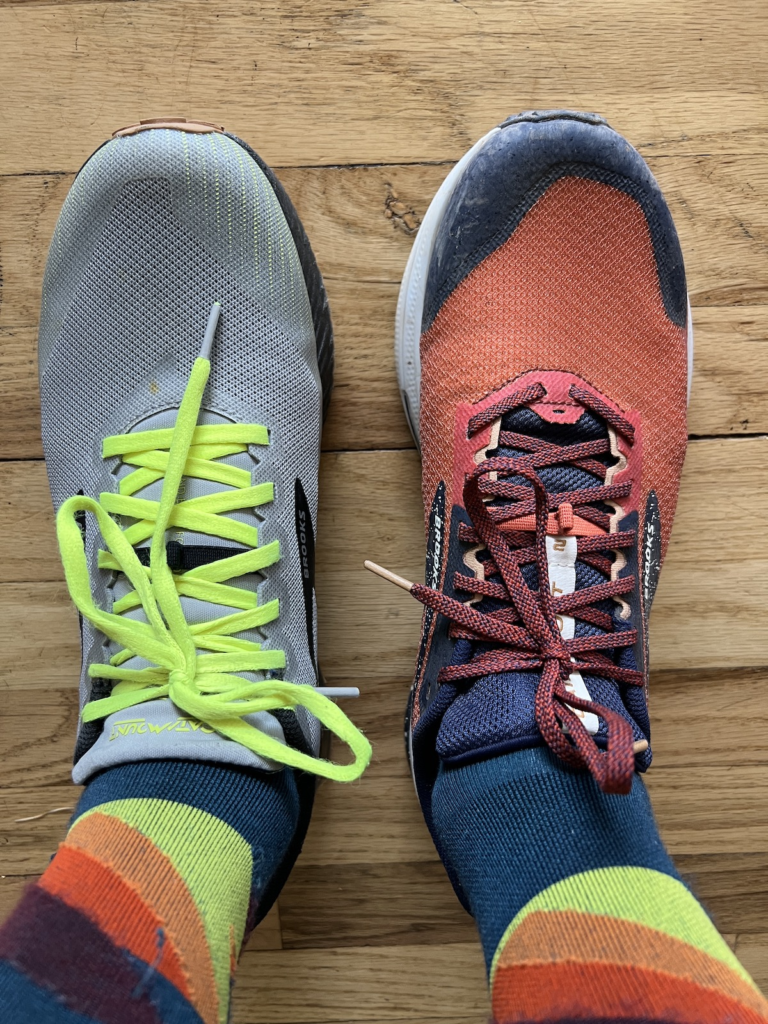 Brooks Catamount (à gauche) vs Brooks Catamount 2s (à droite)