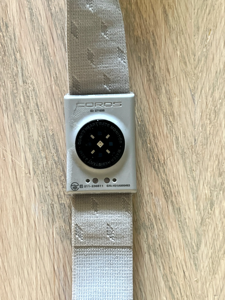 Capteur de fréquence cardiaque Coros vue du capteur optique de près