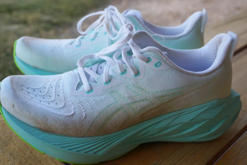 Asics Novablast 4