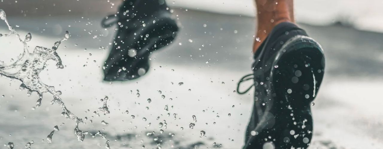 Courir sous la pluie : Comment garder la motivation ? + Conseils pour courir en toute sécurité