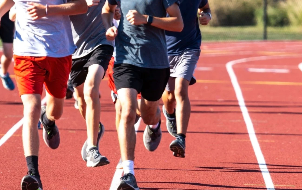 Courir 10 km en 1 heure : Les conseils de pro pour battre son record personnel
