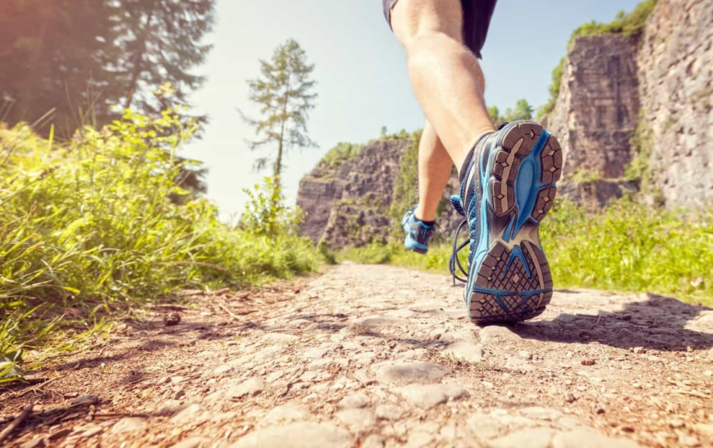 Jambes de coureur vue de près en nature