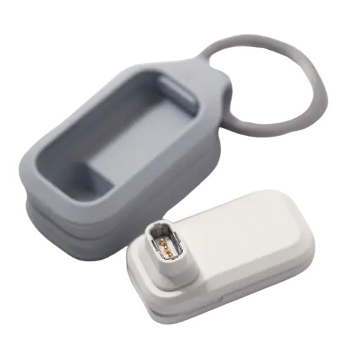 Coros Pace Pro chargeur vue de près