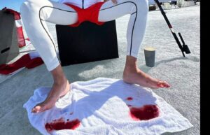 Marathon pieds nus sur la glace Paweł Durakiewicz établit un record du monde en Norvège